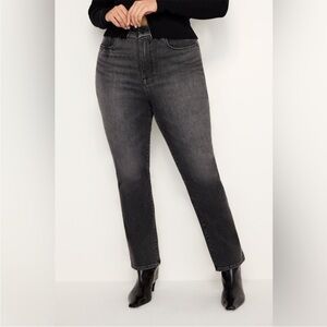 GOOD AMERICAN
GOOD LEGS STRAIGHT JEANS size 16